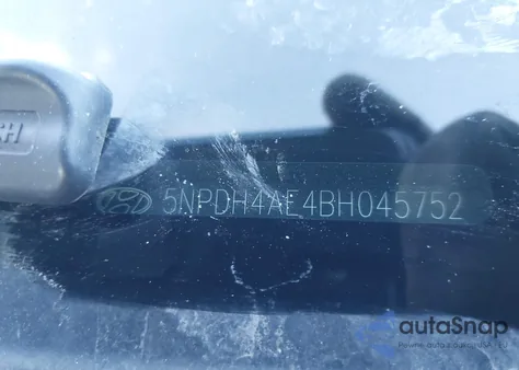 2011 Hyundai Elantra Limited from USA, damaged, VIN 5NPDH4AE5BH045257